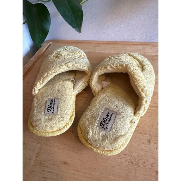 DLuxe by Deerfoam Smiley Slippers size large - Picture 4 of 6